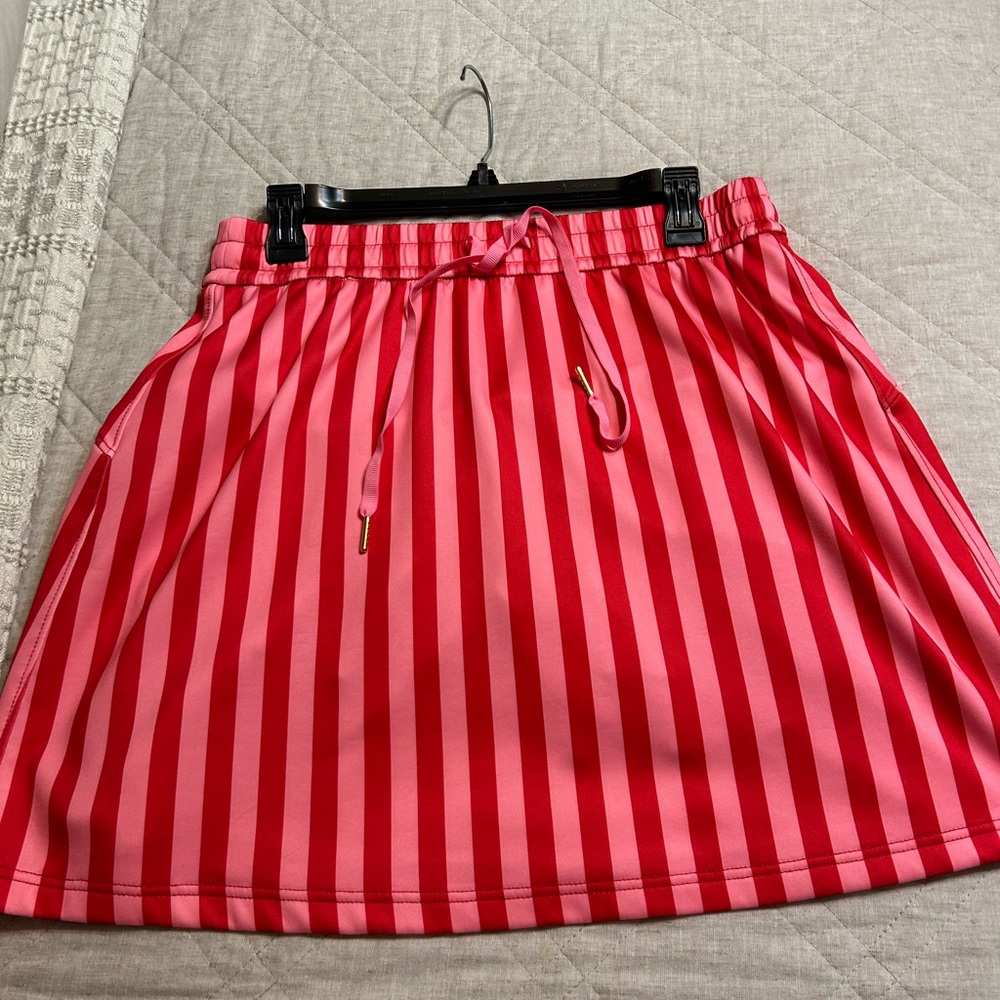 Red and Pink skort size large! Great for Valentines!